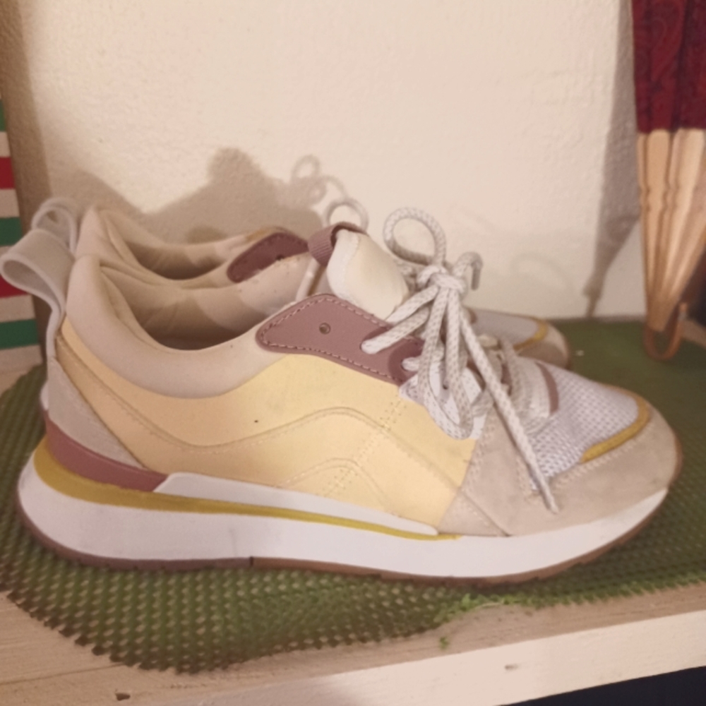 Zara tennis shoes